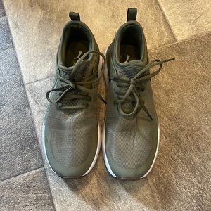 Puma Women’s Pacer Next Cage Fresh Mesh sneakers